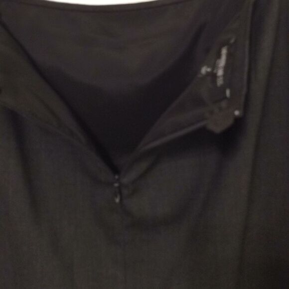 Lafayette 148 Dark Gray Virgin Wool Pencil Skirt Size 2P Academia Minimalist - Picture 3 of 12